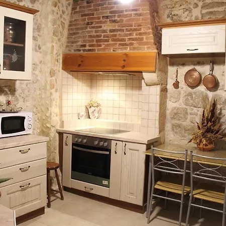 Daire Stone Suites *