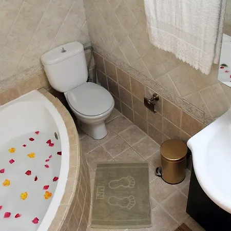 Stone Suites Resmo